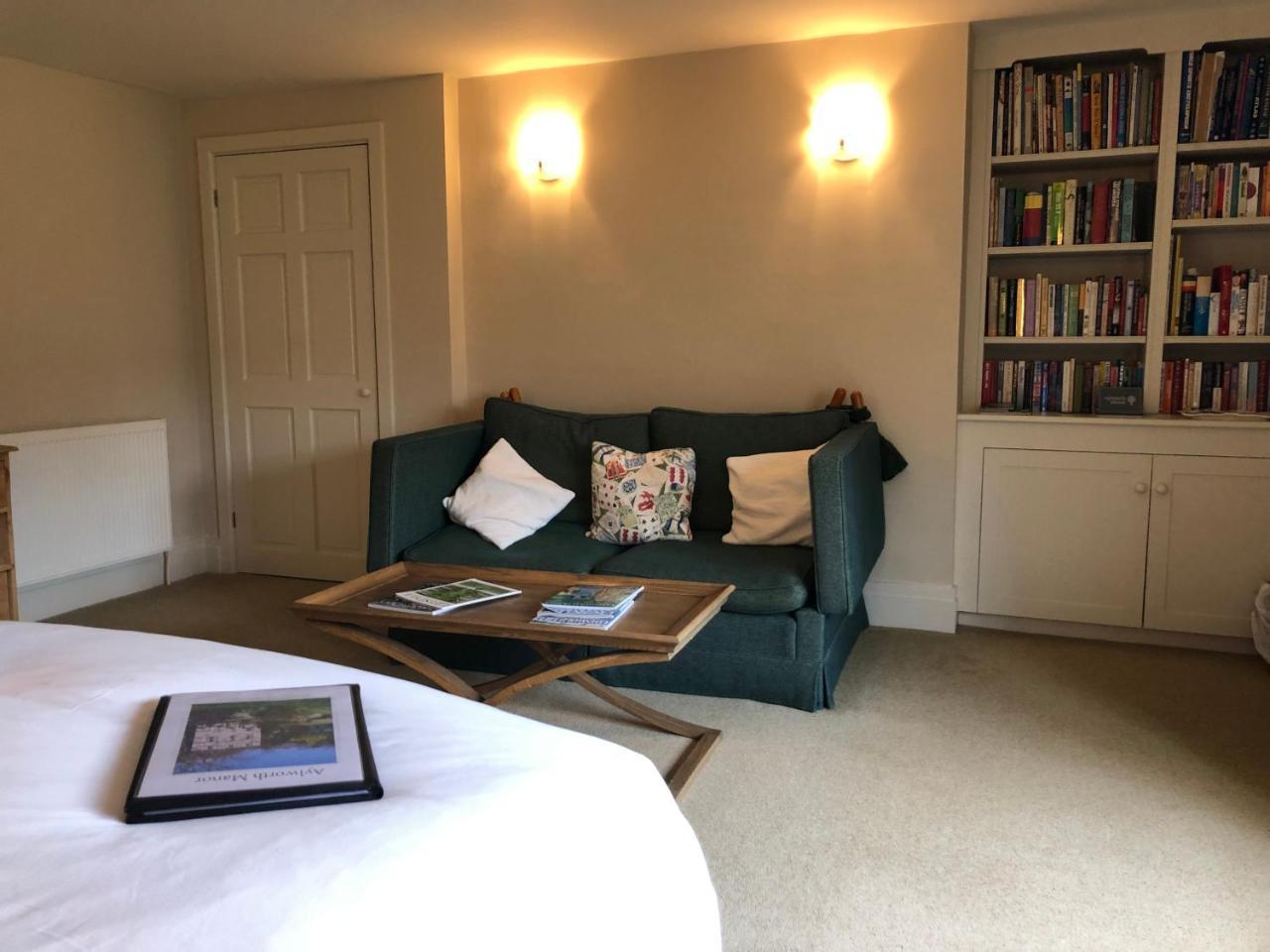 Aylworth Manor Bed & Breakfast Naunton Bagian luar foto
